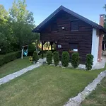 Village Gecat-villa Dom wakacyjny Kulen Vakuf