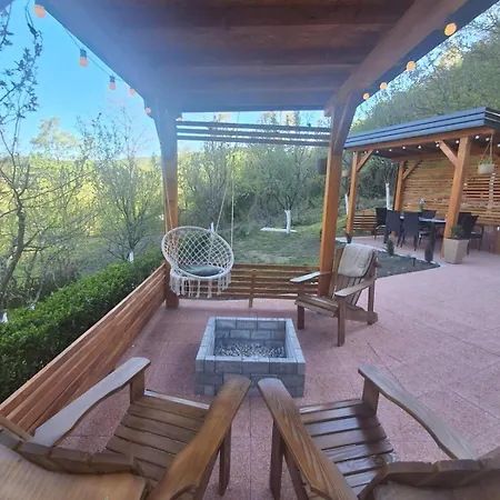 Village Gecat-villa * كولين فاكوف