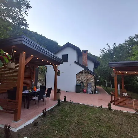 Village Gecat-villa بيت للعطل *